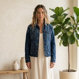 🔴 Dressbarn Dark Wash Denim Trucker Jacket Size S - Boho Minimalist Jeans